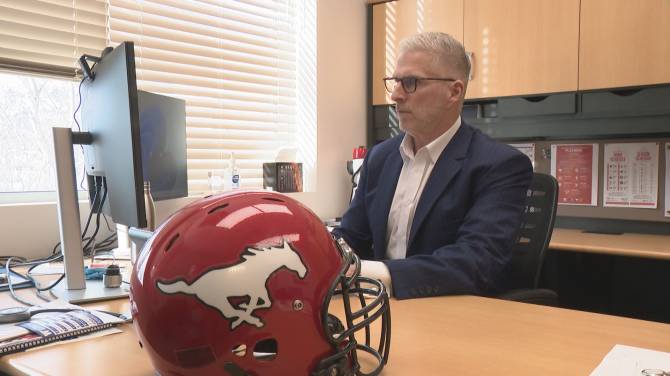 Click to play video: Former Stampeders offensive lineman named CFL club’s new president