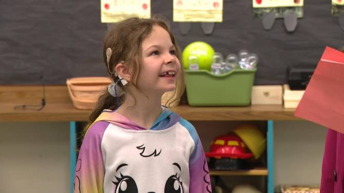 Click to play video: Supporting deaf and hard of hearing students at SPS