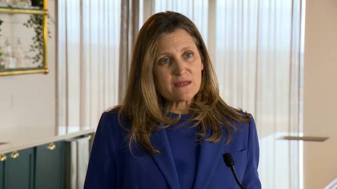 Click to play video: Canada’s inflation fell to 2.9% in January, Freeland says