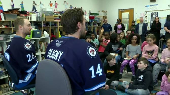 Click to play video: Moose take part in I Love to Read Month