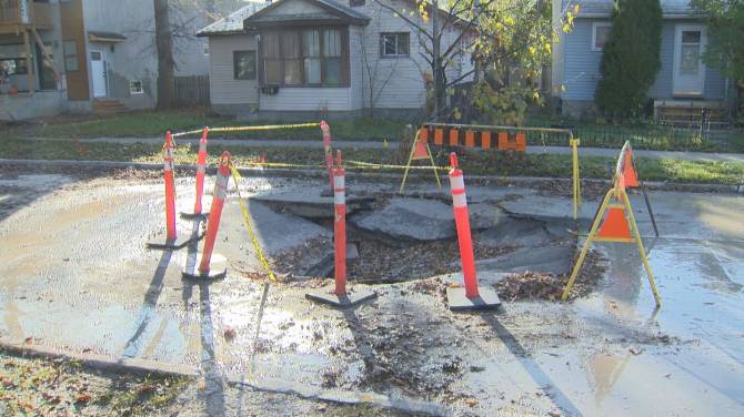 Click to play video: Anatomy of sinkholes, potholes, and how Winnipeg’s weather contributes