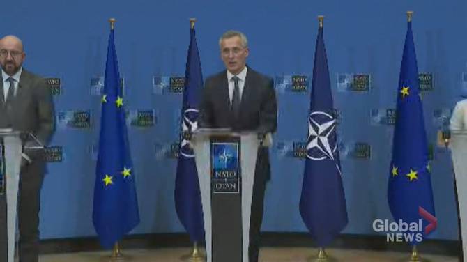 Click to play video: NATO head condemns Russian attack on Ukraine: ‘This is barbaric’