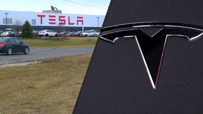 Click to play video: Business Matters: Tesla recalling 200,000 2023 Model Y, S and X cars