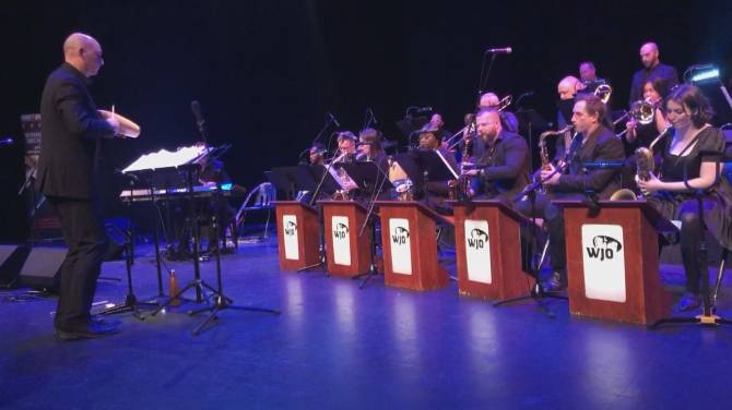 Click to play video: Local composers bring internationally inspired music to Winnipeg