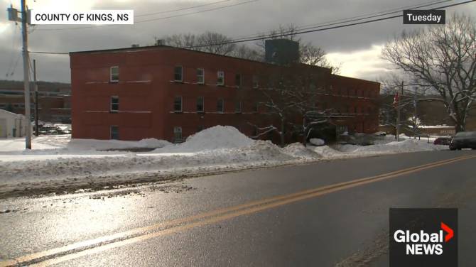 Click to play video: Pallet shelter dispute in Kentville, N.S.