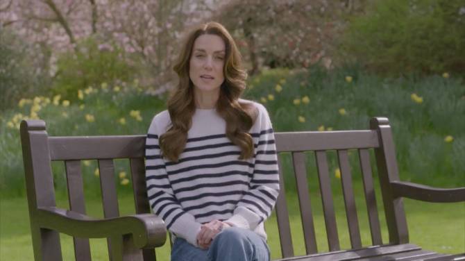 Click to play video: Outpouring of support for Kate Middleton following cancer diagnosis