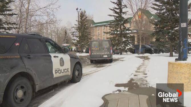 Click to play video: Calgary police investigating suspicious death at hotel following shots fired complaint