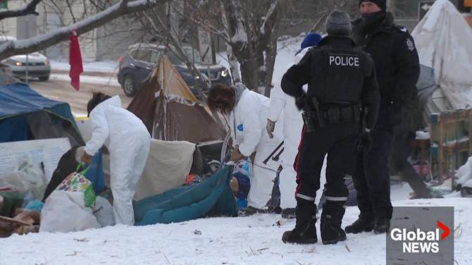 Click to play video: Edmonton to increase encampment cleanups as support centre opens