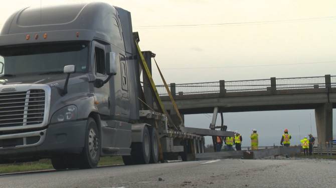 Click to play video: B.C. proposes fines, jail time for truck drivers who hit overpasses