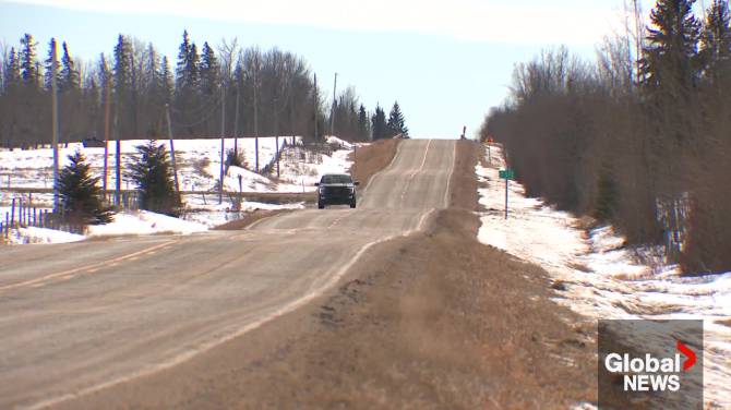 Click to play video: Alberta spending $1.9 billion on major highway and bridge projects