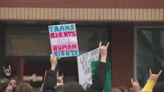 Click to play video: AB students protest proposed gender identity policies