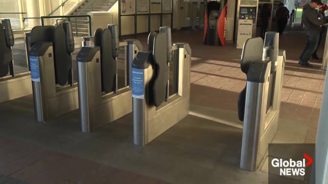 Click to play video: Edmonton councillors shocked by how few police monitor transit as turnstiles, safety discussed