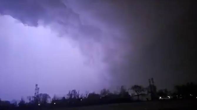 Click to play video: U.S. Midwest storms: Tornadoes, extreme weather leave trail of destruction