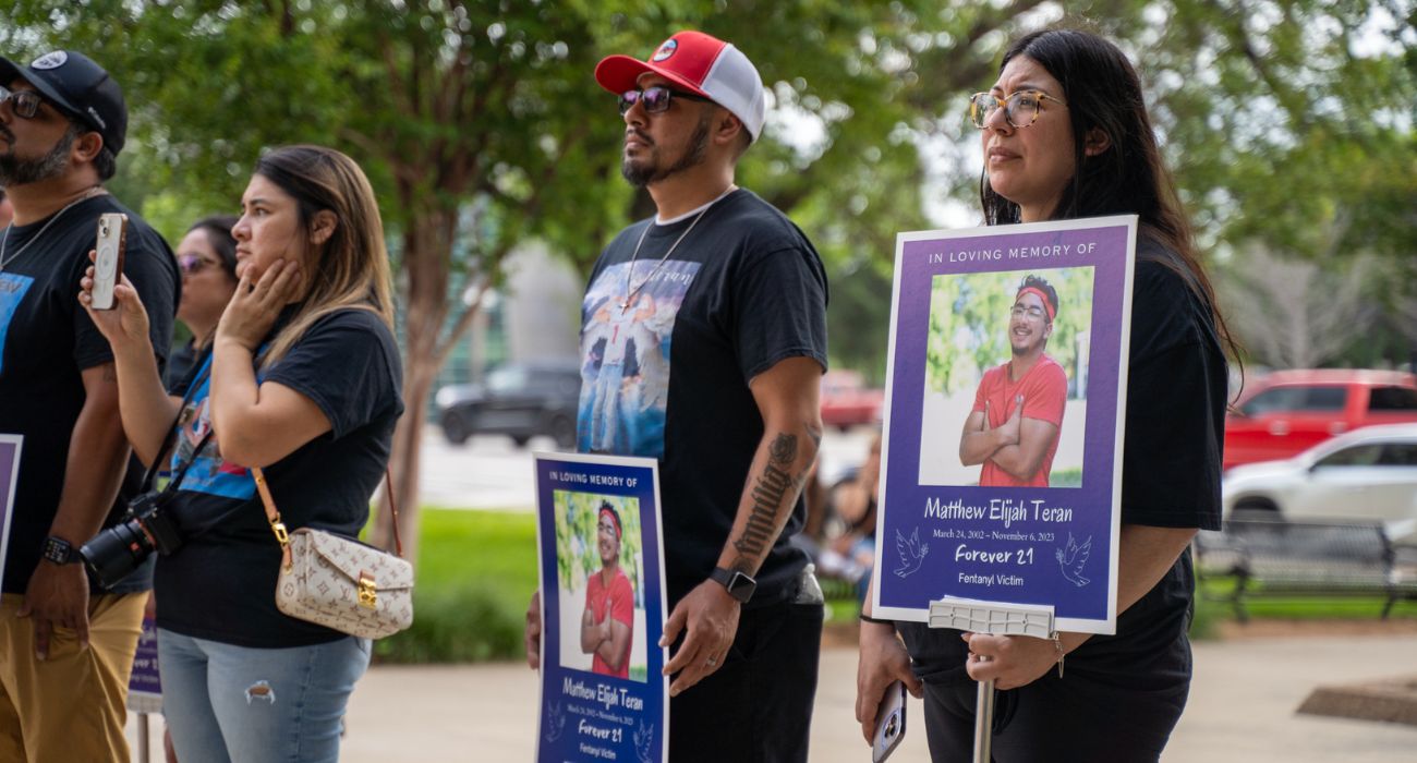 Community members gather in Fort Worth to raise awareness about fentanyl overdoses